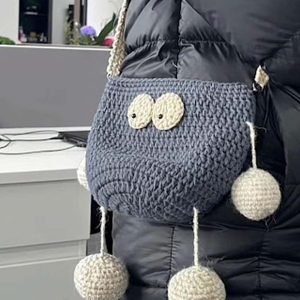 Chart móc túi xách bằng len